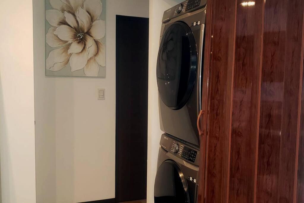 Torre Pamplona 409 -Nuevo Y Comodo- Apartamento Гватемала Экстерьер фото